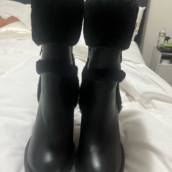 Coach black leather boot - Picture 7 of 10